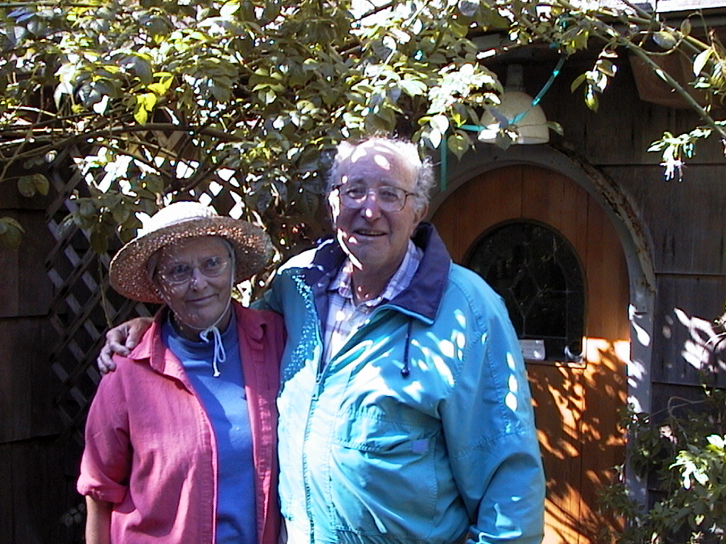 images/35_tavy_+_mary_jo.jpg